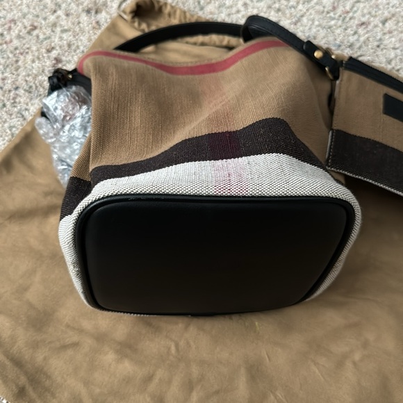 Burberry Canvas house check mini Ashby tassel crossbody bag - Picture 5 of 5